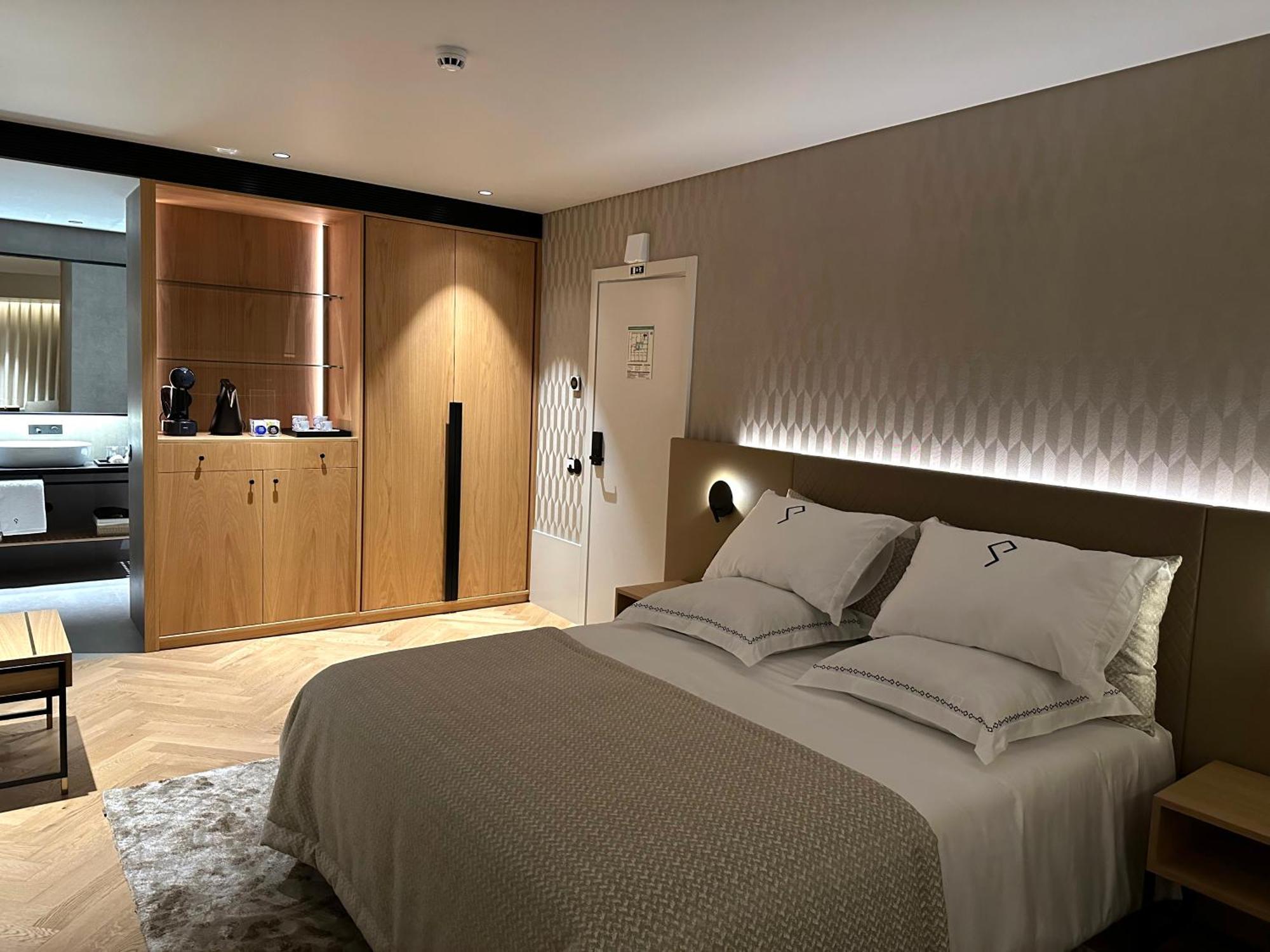 Palatial Suites Брага Экстерьер фото